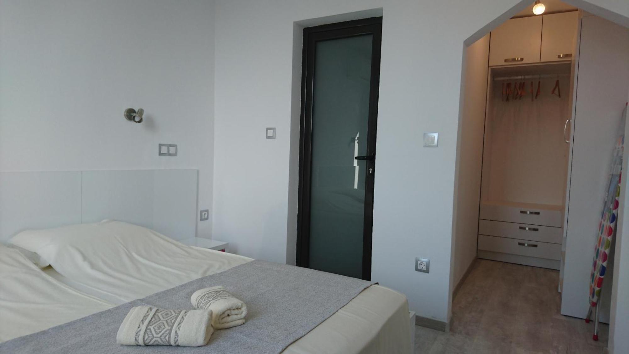 Park Apartments & Rooms Popovi Szandanszki Szoba fotó